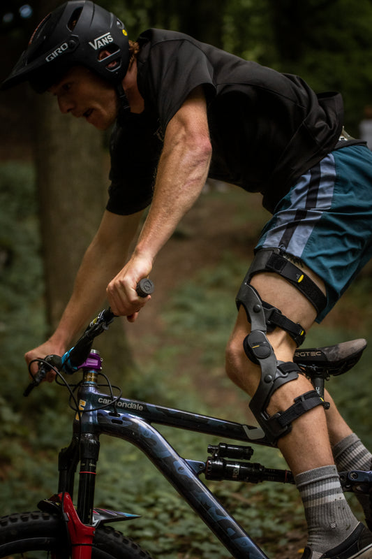 Enhancing Stability and Comfort with a Knee Support Brace